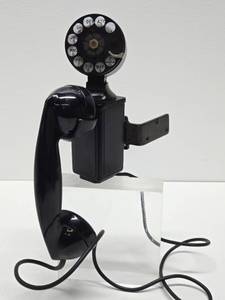 lot 304 image: Nice Old Vintage Western Electric Space Saver Rotary Dial Telephone