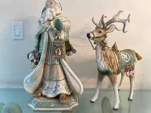 LARGE High End FITZ &amp; FLOYD Christmas Figure #6 - Santa Claus w/Matching Reindeer