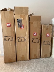 lot 324 image: Set of 4 LARGE Christmas Caroler Display Figures - Tallest is 48