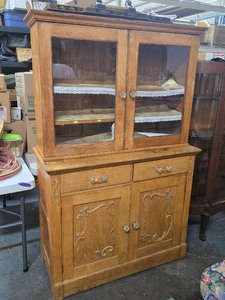 lot 328 image: Very Nice Antique Kitchen Cabinet  Cupboard
