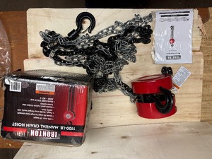 lot 6 image: Open Box- Ironton Manual Chain Hoist, 1100-Lb. Capacity, 10ft. Lift, Model# HSZ0.5T3M