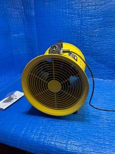 lot 18 image: New - Strongway Utility Blower, 12in.,1977 CFM, Model# KIN-300