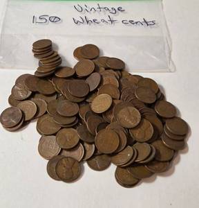 lot 34 image: 150 Vintage Wheat Pennies