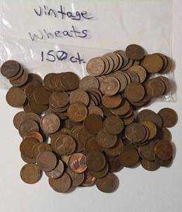 lot 35 image: 150 Vintage Wheat Pennies