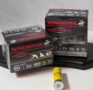 lot 84 image: 2 Boxes of Winchester  20 gauge 2 34 inches, 7 12 shot         Shotgun Shells