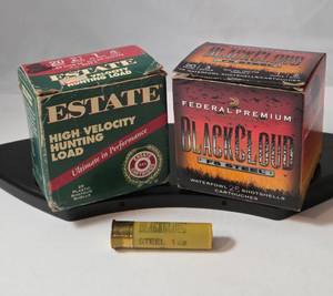 lot 88 image: 1 Box Federal Premium 20 gauge 3 in, 2 shot and Estate 20 gauge, 2 34in  4 shot          Shotgun Shells