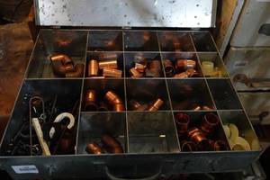 lot 309 image: Organizer Case with Contents - 1 Copper Fittings