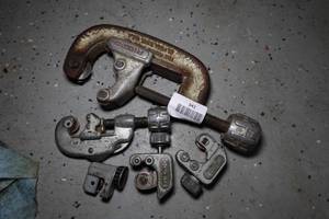 lot 341 image: Ridgid Pipe Cutters - No 30, No 10