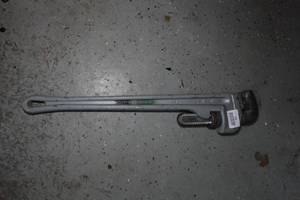 lot 335 image: Ridgid 24 Aluminum Pipe Wrench