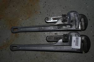 lot 369 image: 2 Ridgid 14 Aluminum Pipe Wrenches