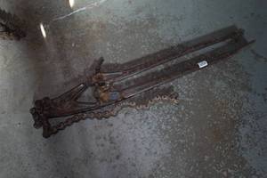 lot 299 image: Ratchet Chain Pipe Cutter