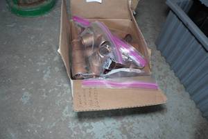 lot 382 image: Copper Tee Fittings