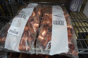 lot 388 image: 50 Copper Tee 34 Fittings