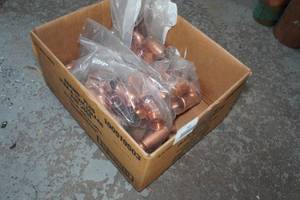 lot 401 image: Copper Fittings- Tee, Elbow