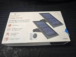 lot 1 image: 2 Pack Wasserstein Solar Panels