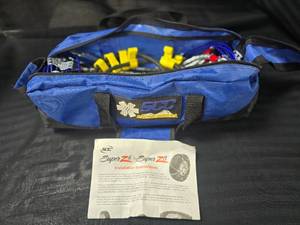 lot 8 image: New Super Z Cable Tire Chains for 2 Tires