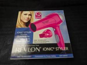 lot 9 image: New Revlon Hair Dryer