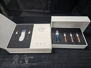 lot 39 image: New Juvinesse Electro Stimulation Facial Rejuvenation Kit with Refill Kit