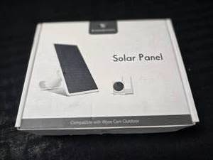 lot 48 image: Wasserstein Solar Charging Panel