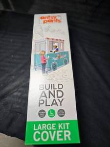 lot 64 image: Antsy Pants Build and Play Ice Cream Truck