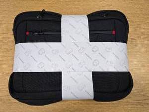 lot 141 image: New Vankean Laptop Bag