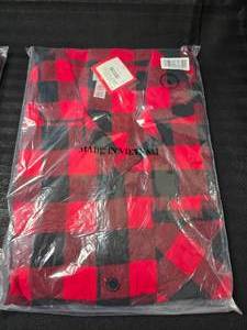 lot 181 image: Mens Pajamas Top and Bottoms Size Large