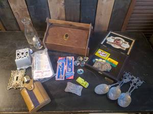 lot 39 image: Large Collection of Vintage Items Decorative Pewter Spoons, Belt Buckles, baseball Collectables and mores