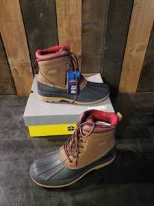 lot 49 image: New Khombu boots Size 10 Still in Box