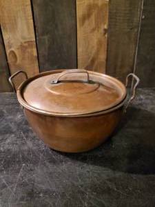 lot 64 image: RARE 1800s  C.A. Moxness Copper Kettle Throndheim Norway