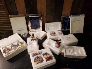 lot 73 image: Large Collection of never Hung Christmas Ornaments and Picture Frames