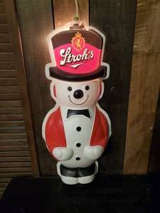 lot 85 image: Very RARE Strohs Beer Blow Mold Christmas Advertisment with Light