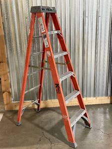 lot 17 image: Keller KPro 6 ft Fiberglass Step Ladder, 300 lb Capacity