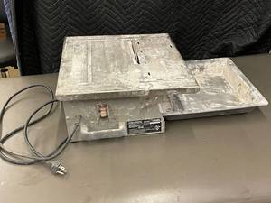 lot 51 image: WorkForce THD550 Wet Tile Saw with Water Tray