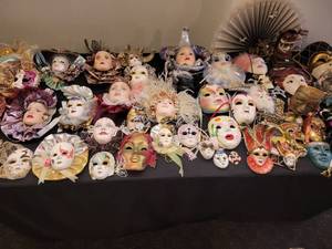 lot 26 image: Lot Of Venetian Style Masks