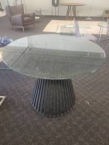 lot 56 image: Warren Platner Style Dining Table with Crackle Glass Top.