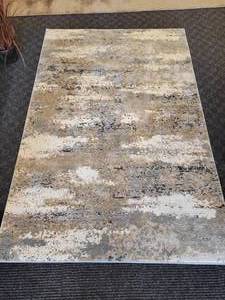 lot 78 image: A Stark Studio Abstract Rug. 5 3 x 7 10.