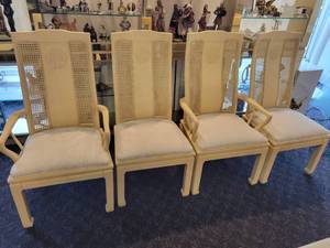 lot 105 image: A set of 4 Vintage Bernhardt Chinoiserie Cane Back Dining Chairs.