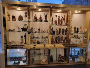 lot 123 image: A large Display case by Ello. Case only.  Contents not included.