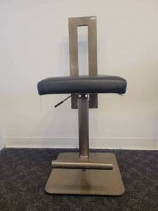 lot 146 image: A single, very Modern Swivel Bar Stool.