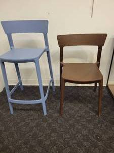 lot 167 image: A Calligaris Plastic Stool and Chair.