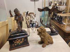 lot 168 image: A group of items for sale Large Brass Crane Bird, Cast Iron Dog, Decorative Box etc.
