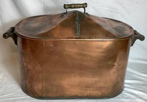 lot 20 image: Vintage Copper Boiler with Lid and Wood Handle