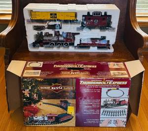 lot 39 image: Bachmann Big Haulers Thunderbolt Express G Scale Electric Model Train Set
