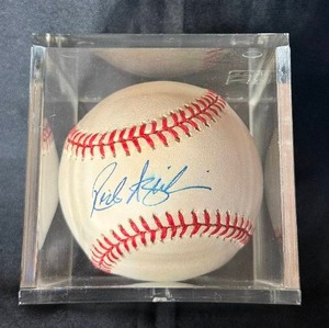 lot 59 image: Minnesota Twins #38 Rick Aquilera Autographed Baseball
