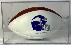 lot 152 image: Minnesota Vikings #3 Jeff George Autographed Football