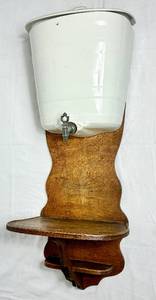 lot 13 image: Vintage Wall Mounted Water Fountain