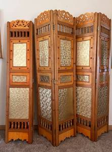 lot 46 image: Panel Folding Screen Room Divider with Ornate Carved Crest