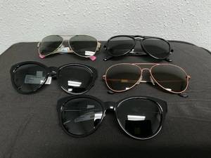 lot 157 image: LOT OF 5 Hard Candy Sunglasses