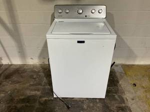 lot 48 image: Maytag High Efficiency Agitator Medium ( 4.2-cu ft ) Top-Load Washer ( White )
