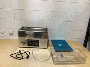 lot 89 image: VEVOR Ultrasonic Machine 30L with Digital Timer and Heater 40 KHZ Ultrasonic Machine for Cleaning Industrial